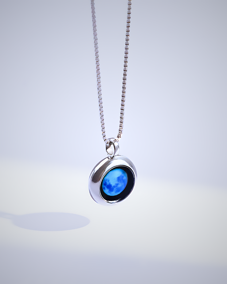 Moon Phase Necklace - Silver