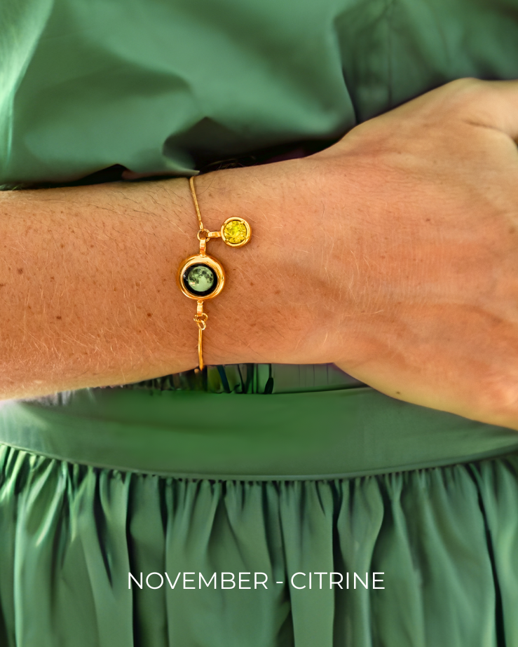 Moon Phase Bracelet with Birthstone - Gold